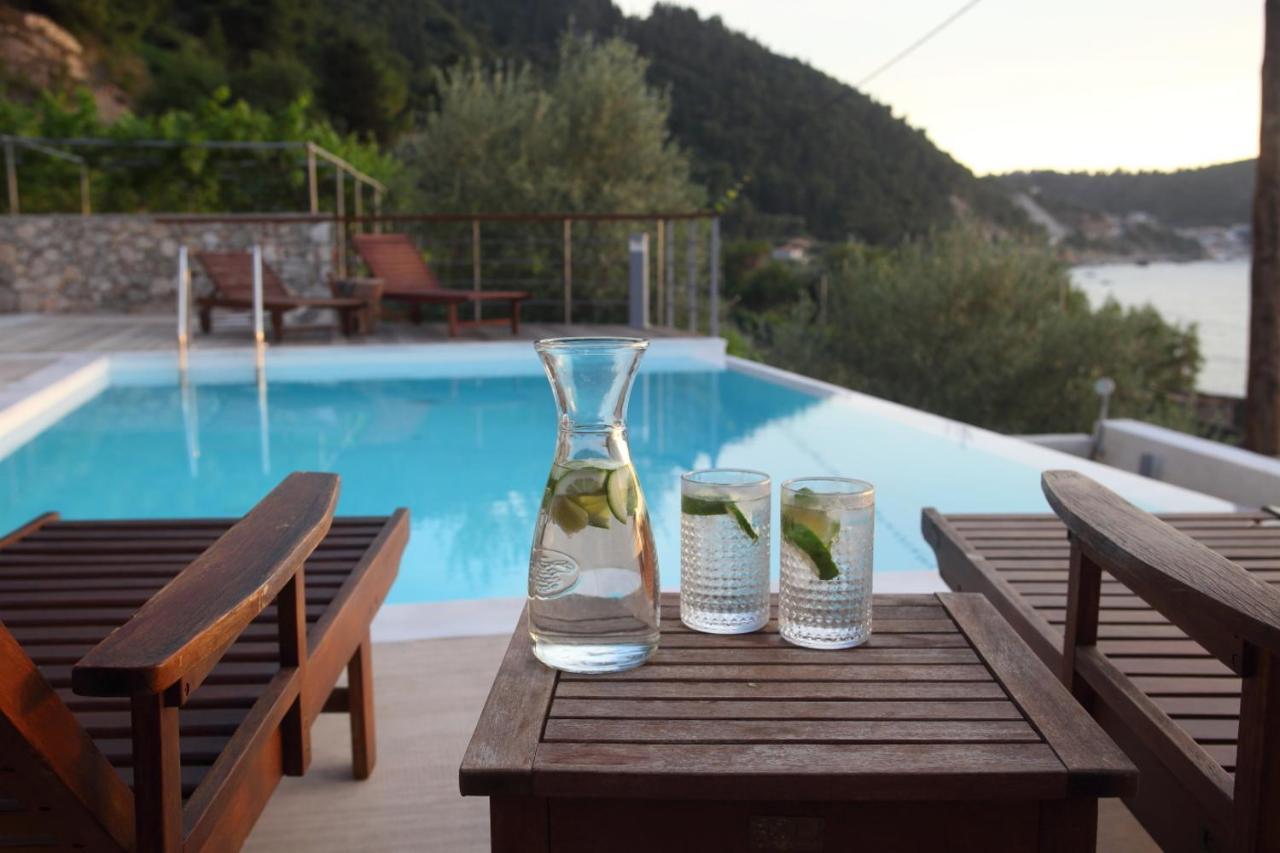 Capro - Milos Bay Villas Áyios Nikítas Exterior foto